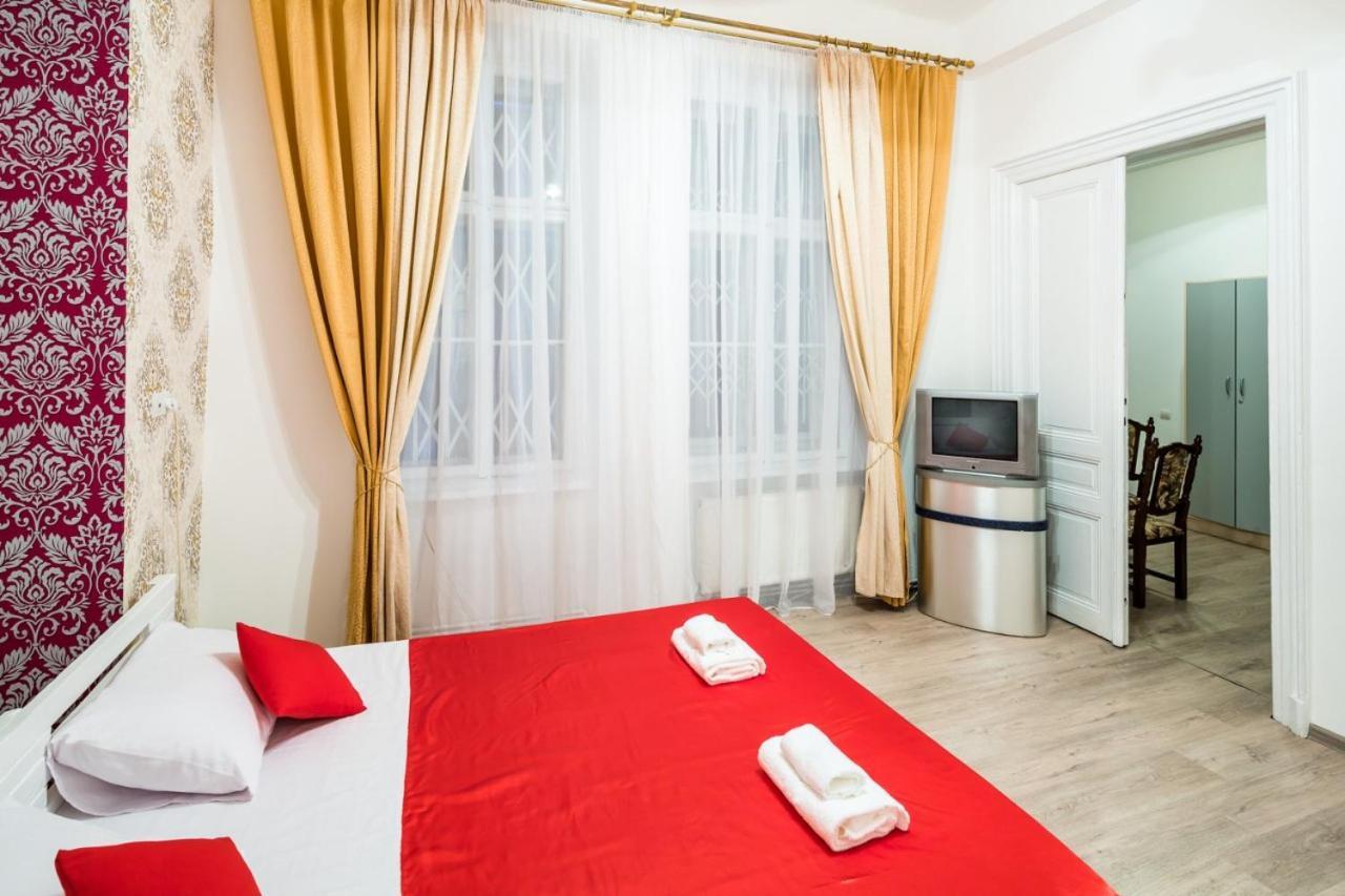 Апартаменти Apartament On Franka Street Львів Екстер'єр фото